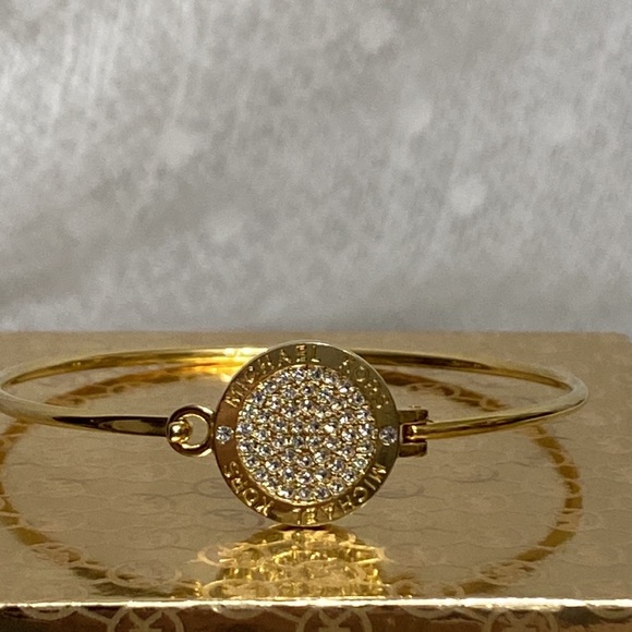 Michael Kors Jewelry - 🆕Michael Kors Heritage MK Gold Tone Bracelet Crystal Pave Disk